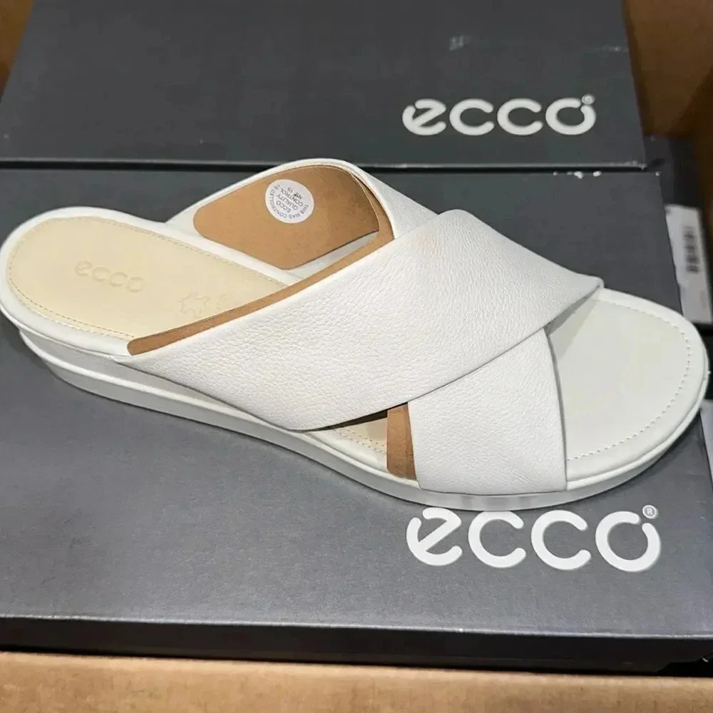 Ecco Sandal Size 10-10.5
